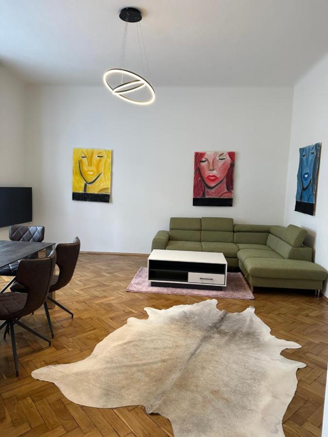 Artliving Apartment-Top 3 Self Check-In Грац Екстер'єр фото